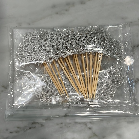 Tiara Cupcake Toppers -48 - Picture 5 of 6